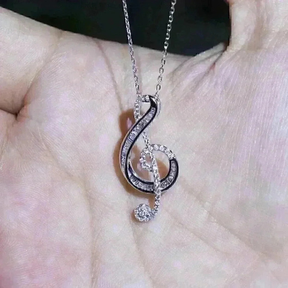 New 925 Silver White Sapphires Clef Note Necklace - Picture 2 of 5